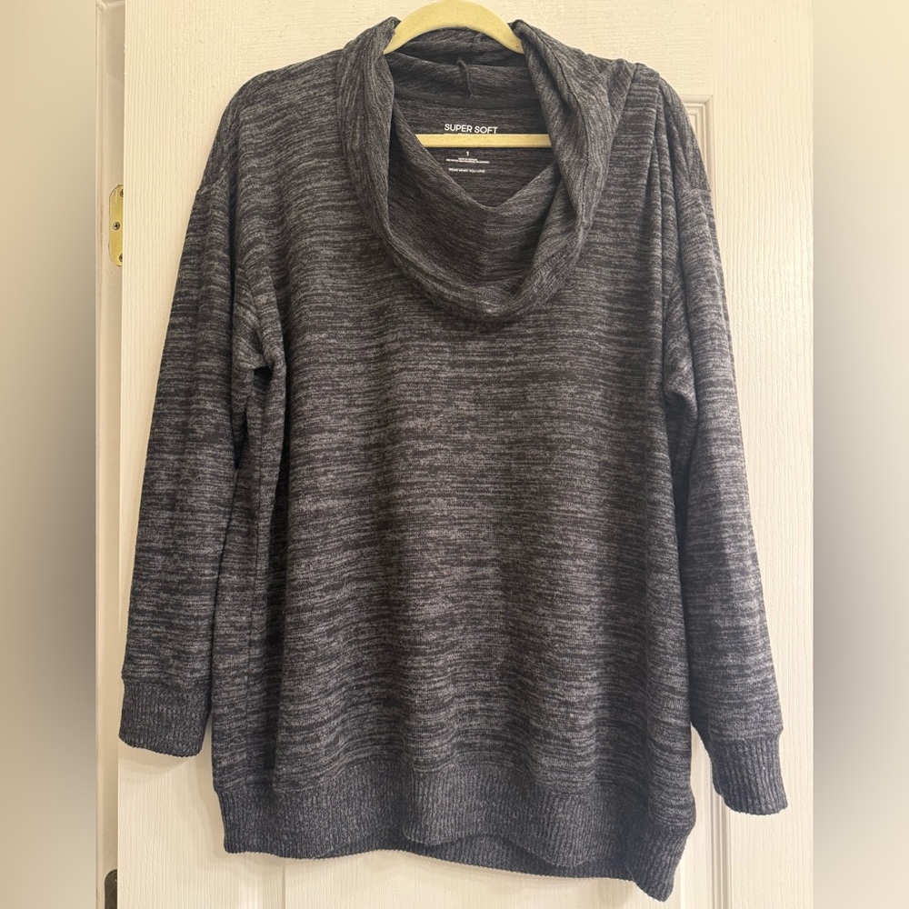 Torrid Super Soft Plush Black Spacedyed Cowl Neck Tunic Sweater - size 1